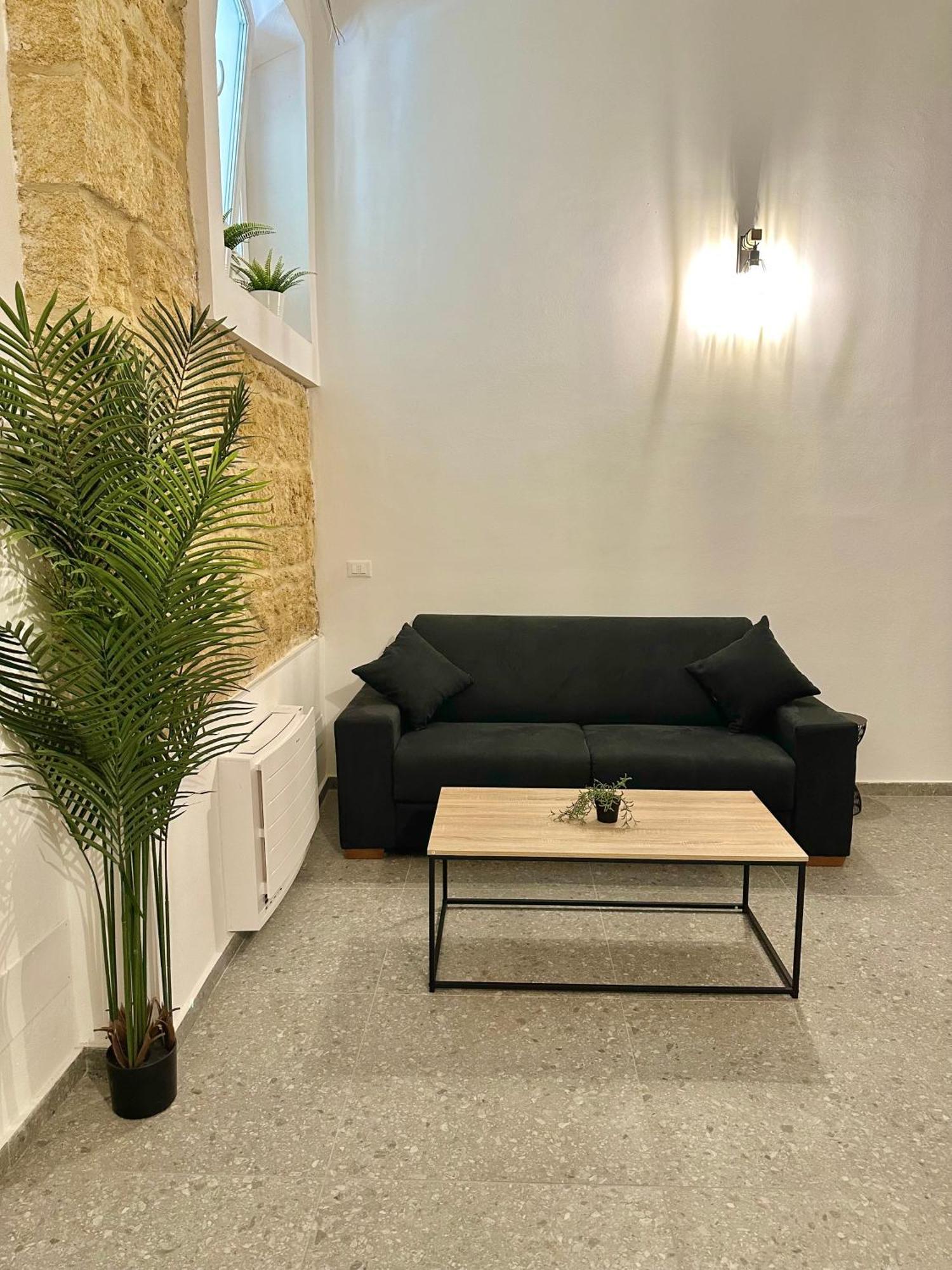 Cala Peppa Loft Butera Apartment ปาแลร์โม ภายนอก รูปภาพ